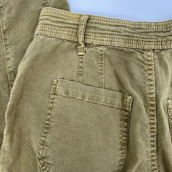 Anthropologie Green Classic Cargo Pants | Made in Turkey - Picture 6 of 9